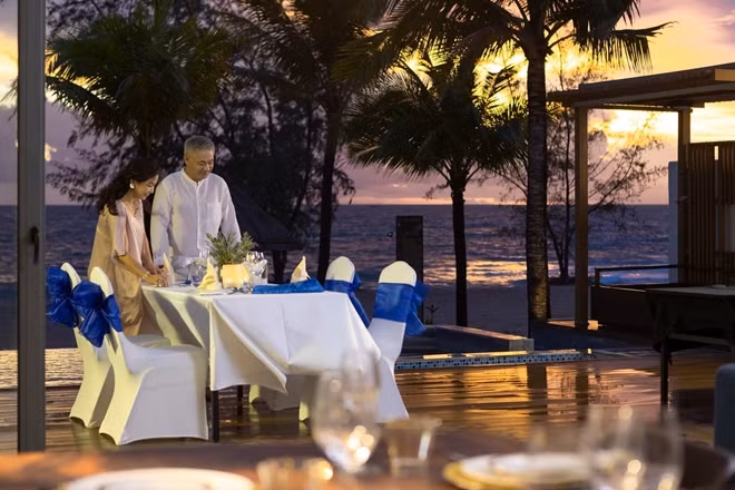 Giới nhà giàu thường chuộng nơi nghỉ dưỡng đảm bảo tính riêng tư và quyện hòa với thiên nhiên tươi mátvới gu thẩm mỹ tinh tế.