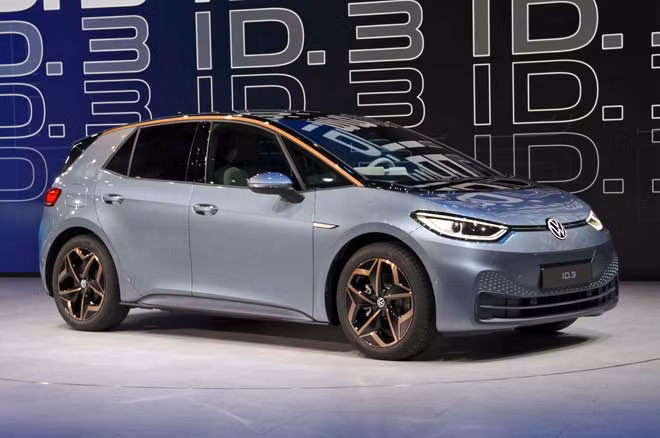 Mẫu ID.3 mới của Volkswagen tại một hội chợ thương mại tại Triển lãm ô tô quốc tế ở Frankfurt.