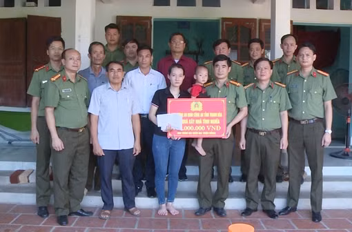 Công an tỉnh Hà Tĩnh hỗ trợ xây dựng nhà ở cho cán bộ, chiến sĩ ảnh 6