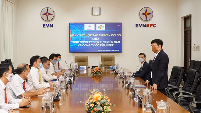 FPT đề xuất một số trọng tâm chuyển đổi số có thể thực hiện ngay tại EVNSPC.