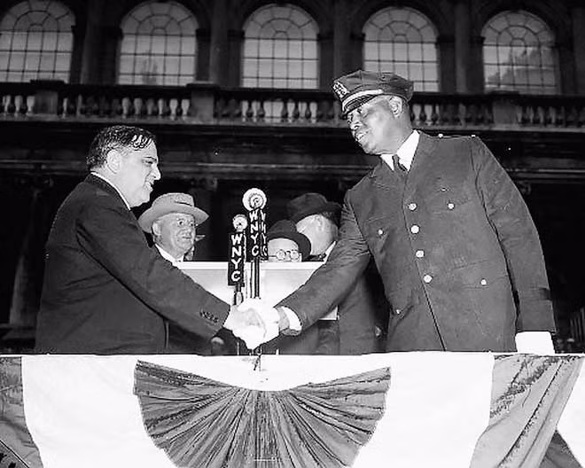 Samuel Battle được bổ nhiệm đứng đầu lực lượng Cảnh sát Thi hành án hình sự, hỗ trợ tư pháp, tạm tha nghi phạm năm 1941.
