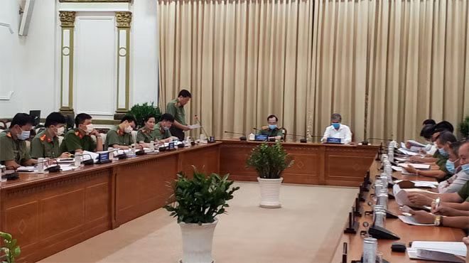Thượng tướng Nguyễn Văn Thành, Thứ trưởng Bộ Công an cùng Đoàn thanh tra Bộ Công an làm việc với đại diện UBND TP Hồ Chí Minh. Thượng tướng Nguyễn Văn Thành, Thứ trưởng Bộ Công an cùng Đoàn thanh tra Bộ Công an làm việc với đại diện UBND TP Hồ Chí Minh.