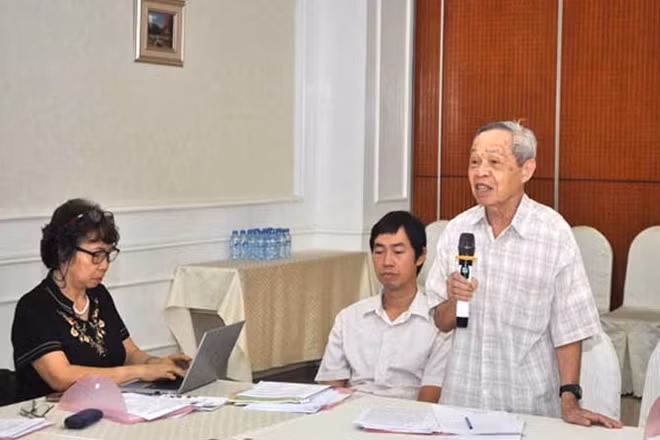 GS. TS. Lê Thạc Cán.
