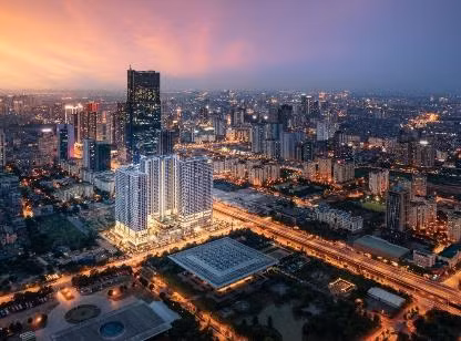Vinhomes West Point rực sáng bên cạnh các công trình mang tính biểu tượng của Hà Nội