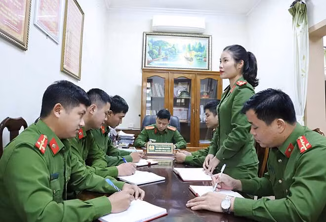 Thượng uý Cao Thị Thuỳ Trang thường xuyên tham mưu hiệu quả cho lãnh đạo đội, lãnh đạo đơn vị trong công tác đảm bảo ANTT.
