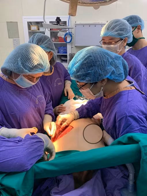 Bớt gánh nặng mặc cảm cho người bệnh ung thư vú