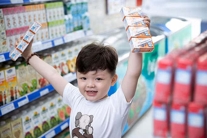 Nhiều chương trình khuyến mại đặc biệt đang diễn ra trong tháng 4 này để chúc mừng sự kiện Vinamilk vượt mốc 500 cửa hàng.