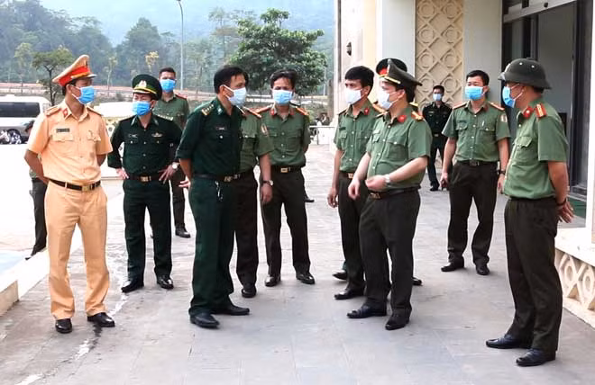 Lực lượng Công an, Quân đội phối hợp phòng, chống dịch Covid-19 tại Cửa khẩu quốc tế Cha Lo.