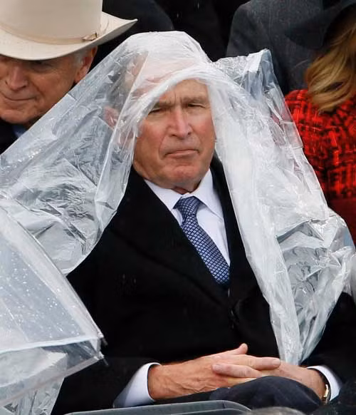 Ông Bush bị mang tiếng "ngốc nghếch" suốt 20 năm qua.