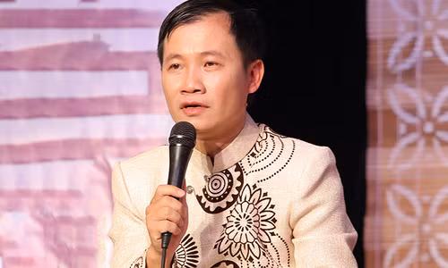 Nhà nghiên cứu âm nhạc Nguyễn Quang Long.