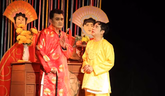 Vở “Cậu đồng” của sân khấu IDECAF vừa khai diễn được 1 tháng phải tạm ngưng vì COVID 19.