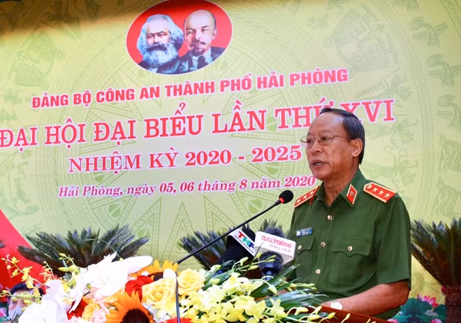 Thứ trưởng Lê Quý Vương phát biểu tại Đại hội.