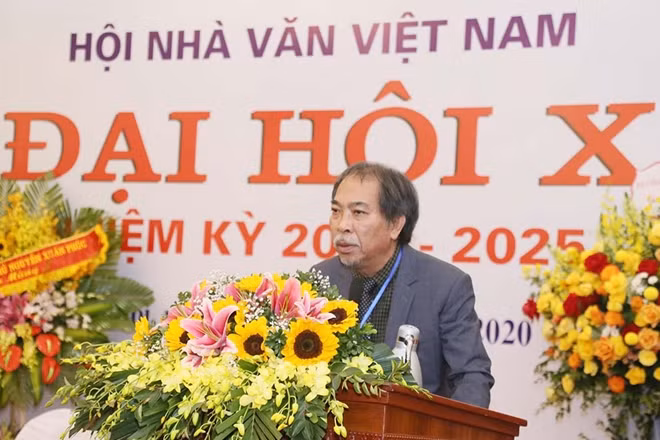 Nhà thơ Nguyễn Quang Thiều phát biểu nhận nhiệm vụ mới.