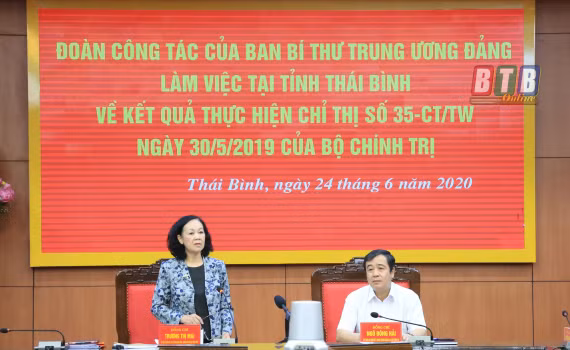 Đồng chí Trương Thị Mai phát biểu tại buổi làm việc. Ảnh: Báo Thái Bình Đồng chí Trương Thị Mai phát biểu tại buổi làm việc. Ảnh: Báo Thái Bình