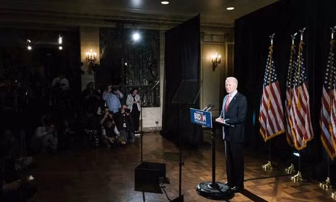 Người dân Mỹ đang mong chờ những vị lãnh đạo như ông Joe Biden có thể dẫn dắt đất nước ra khỏi đại dịch Corona.
