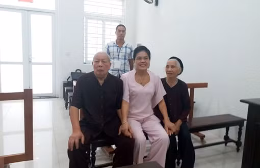 Khai tử bố mẹ chồng đang sống để sang tên “sổ đỏ”