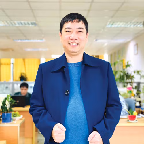 Soạn giả Mai Văn Lạng. Soạn giả Mai Văn Lạng.