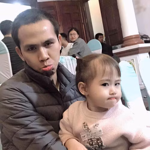 Chính sự an nhiên tự tại với hạnh phúc thường nhật đã khiến Nguyễn Ngọc Mạnh trở thành một người hùng.