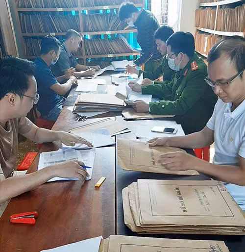 Lực lượng Công an huyện Cư Jút tích cực rà soát, xác minh, bổ sung, điều chỉnh thông tin công dân.