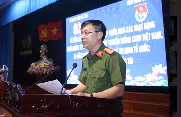 Đại tá Nguyễn Thanh Liêm – Phó Giám đốc Công an tỉnh phát biểu tại buổi Lễ.