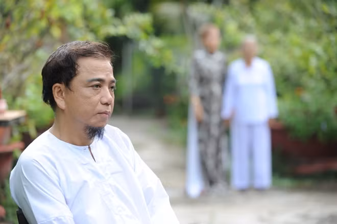 Diễn viên Hồng Tơ bây giờ đã thấm thía câu “Cờ bạc là bác thằng bần”.