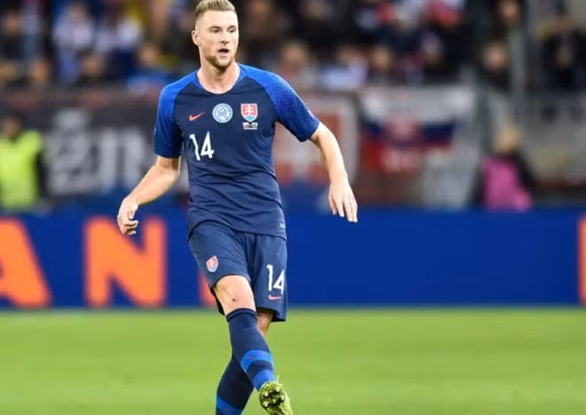 Skriniar từng bị gắn mác tội đồ ở tuyển Slovakia.