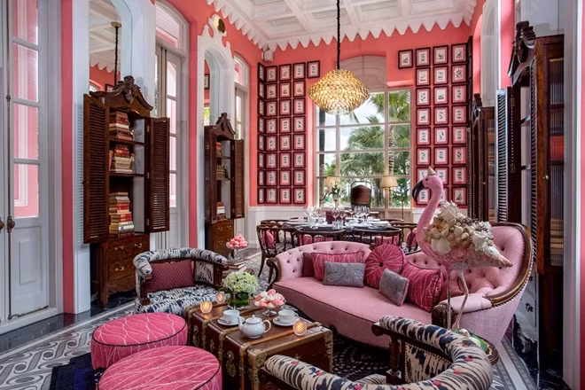 Không gian bên trong nhà hàng Pink Pearl – JW Marriott Phu Quoc Emerald Bay.