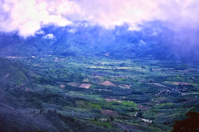 Hoàng hôn xuống trên thung lũng Măng Đen, huyện Kon Plông (Kon Tum). Ảnh: CTV