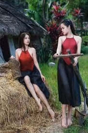 Dải yếm đào...