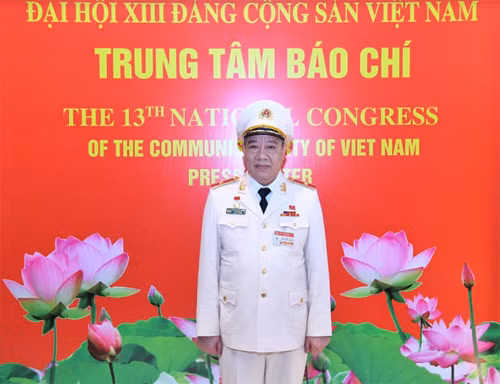 Thiếu tướng Đặng Ngọc Tuyến.