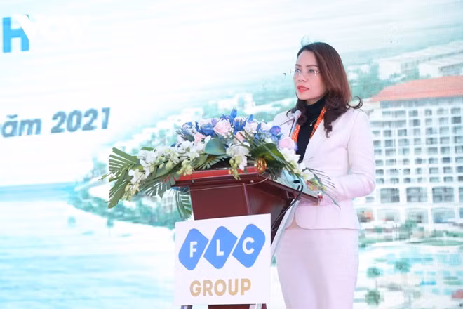 Bà Hương Trần Kiều Dung – Phó Chủ tịch Tập đoàn FLC, phát biểu tại buổi lễ.