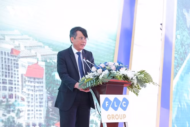 Ông Vũ Đại Thắng, Bí thư Tỉnh ủy Quảng Bình, phát biểu tại buổi lễ.