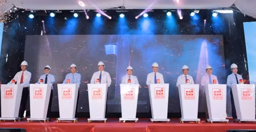 Mở cửa tham quan Nhà máy Điện mặt trời đẹp nhất Việt Nam ảnh 8