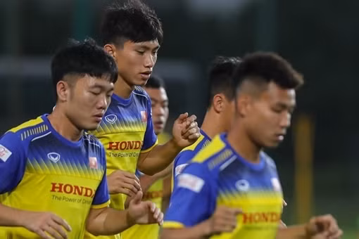 Vì sao Đoàn Văn Hậu không được bổ sung cho U22 Việt Nam?