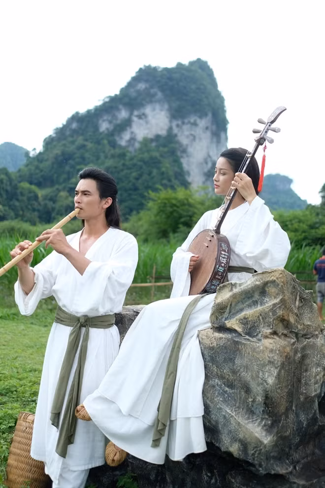Thúc Sinh và Thúy Kiều trong bộ phim “Kiều”.
