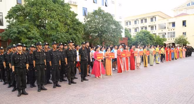Các đơn vị tham gia.