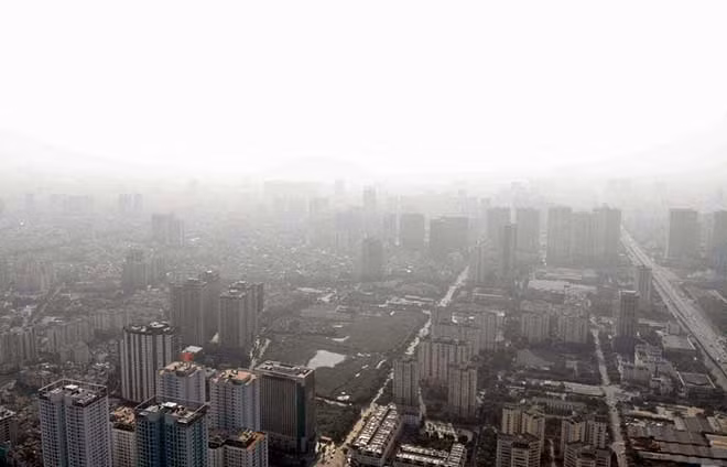 Ô nhiễm không khí hiện đang là vấn đề phức tạp tại các đô thị lớn như Hà Nội và TP Hồ Chí Minh.