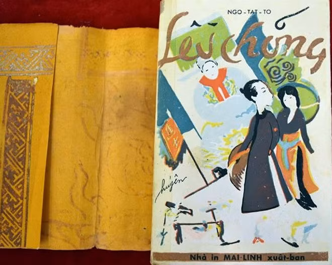 Cuốn “Lều chõng” của nhà văn Ngô Tất Tố (Nhà in Mai Lĩnh, 1941) là ấn bản giấy dó đặc biệt, có thủ bút và chữ kỹ của tác giả được trưng bày tại một triển lãm sách.