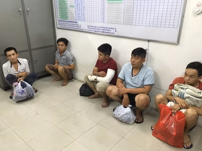 5 đối tượng trong băng trộm bị bắt giữ.