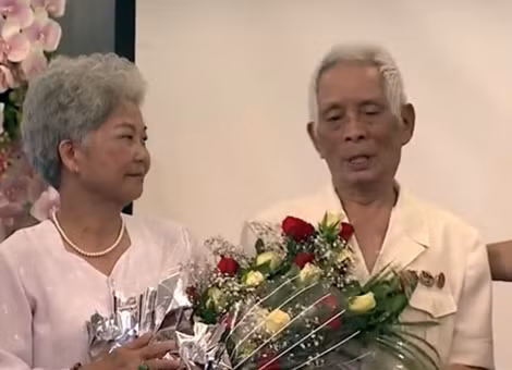 Năm ngoái, ông bà có chuyến về Vũng Tàu kỷ niệm hai năm ngày cưới.