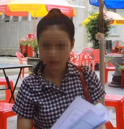 Em Thân Thị Nguyên B._ một trong những thí sinh được trường ĐH Sư phạm Huế thông báo trượt vì không đạt hạnh kiểm khá sẽ được ĐH Huế tạo điều kiện tư vấn vào học tại các khoa, trường trực thuộc.