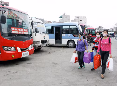 Với hơn 700 chuyến xe được tăng thêm trong dịp nghỉ lễ, người dân sẽ không còn lo ra bến thiếu xe về quê.