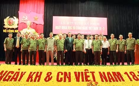 Các đại biểu tham dự buổi Lễ.