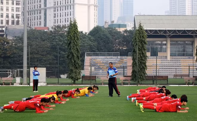 Các cầu thủ trẻ được gọi từ đội tuyển U19 nữ quốc gia là: Tiền đạo Nguyễn Thị Tuyết Ngân, Ngân Thị Vạn Sự, Nguyễn Thị Trúc Hương, Cù Thị Huỳnh Như, thủ môn Trần Thị Ngọc Anh, Lương Thị Thu Thương và Đinh Thị Thùy Dung.