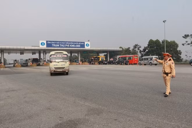 CSGT mở cao điểm bảo đảm TTATGT –TTXH dịp Tết Dương lịch, Tết Nguyên Đán và lễ hội đầu xuân năm 2020