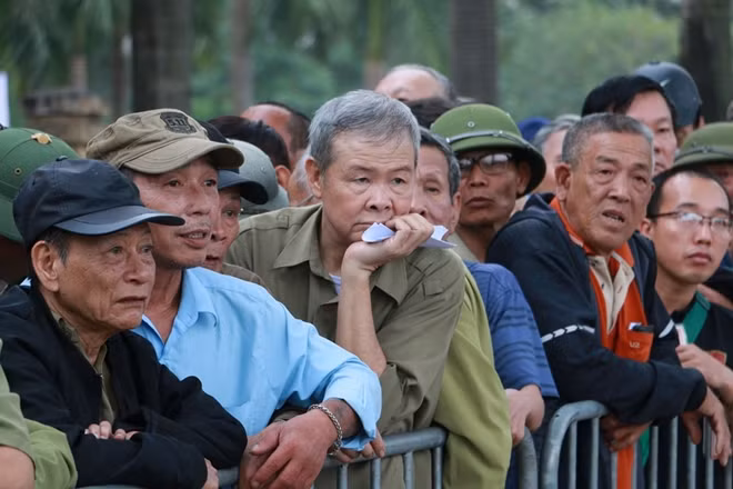 Các thương binh phải mang theo thẻ thương binh, chứng minh thư bản gốc và photo lại 1 bản để VFF lưu trữ.