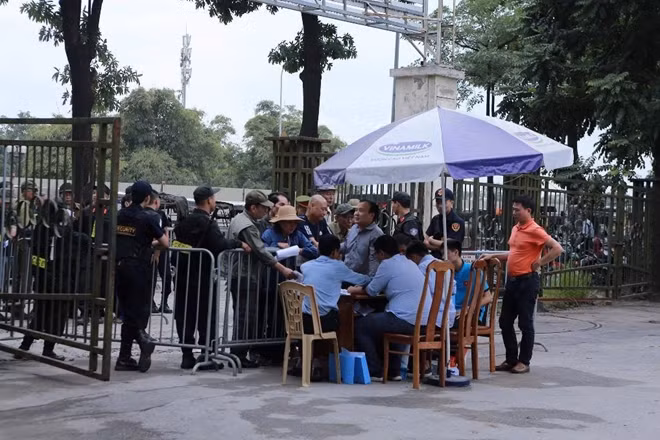 Theo thông tin từ VFF cho biết, tổng số vé bán cho thương binh mỗi trận đấu là 500 vé.