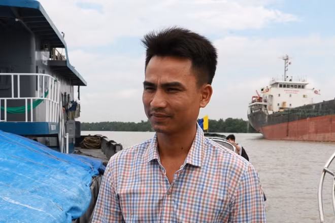 Anh Nguyễn Văn Trọng thuyền trưởng tàu ND-2539 cho biết "anh luôn luôn chấp hành đúng pháp luật về đăng ký, đăng kiểm và luôn bảo đảm an toàn cho phương tiện, tài sản cũng như con người khi tham gia giao thông đường thủy"