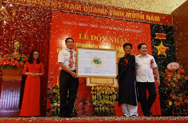 Ngày 16-5-2019, làng xôi Phú Thượng chính thức đón nhận thương hiệu Làng truyền thống xôi Phú Thượng.