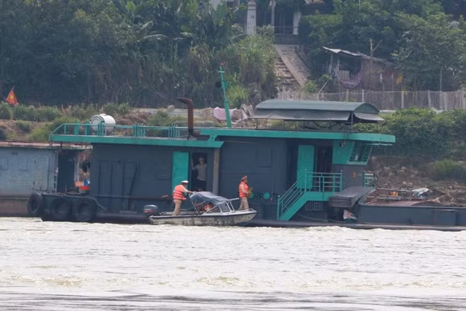 Kiểm tra một phương tiện trên địa bàn tỉnh Phú Thọ.